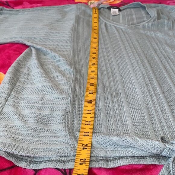 Gyft Women’s Popover Top Size Large - Picture 7 of 8